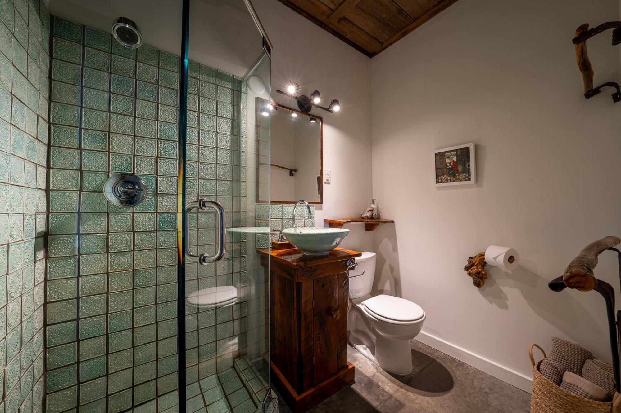 Owl'S Nest Suites Carrying Place エクステリア 写真