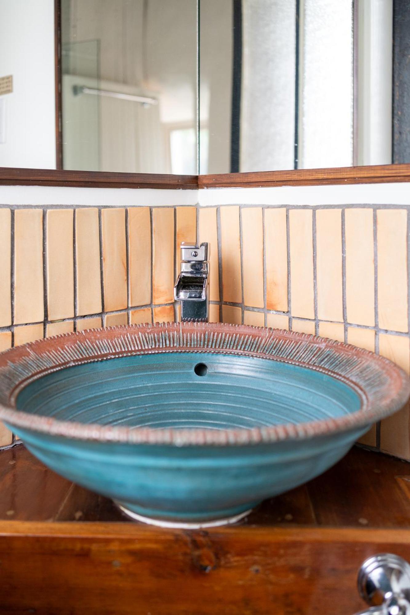 Owl'S Nest Suites Carrying Place エクステリア 写真